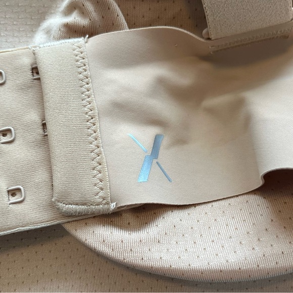 Knix Padded V-Neck Bra Wide Strap - Nude - Picture 6 of 7